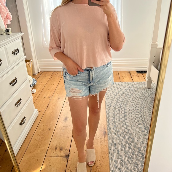 NWT Alo Yoga T-Shirt size Medium in Nectar - Picture 8 of 12